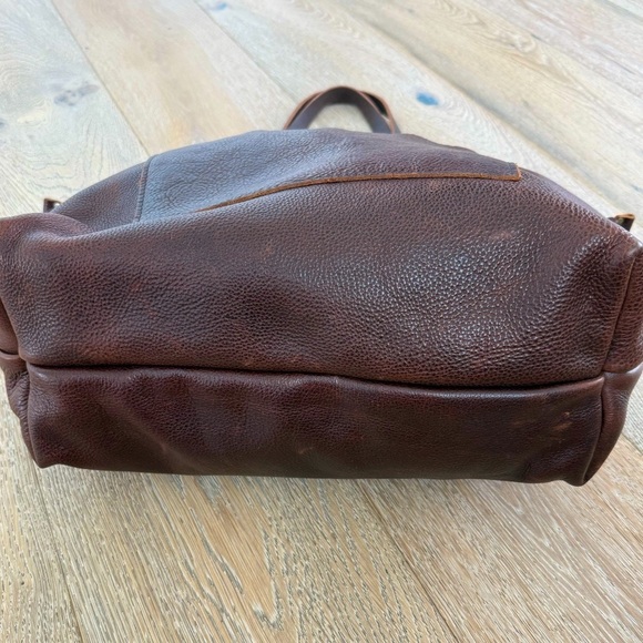 Portland Leather Oversized Zip Tote in Coldbrew - Picture 3 of 16